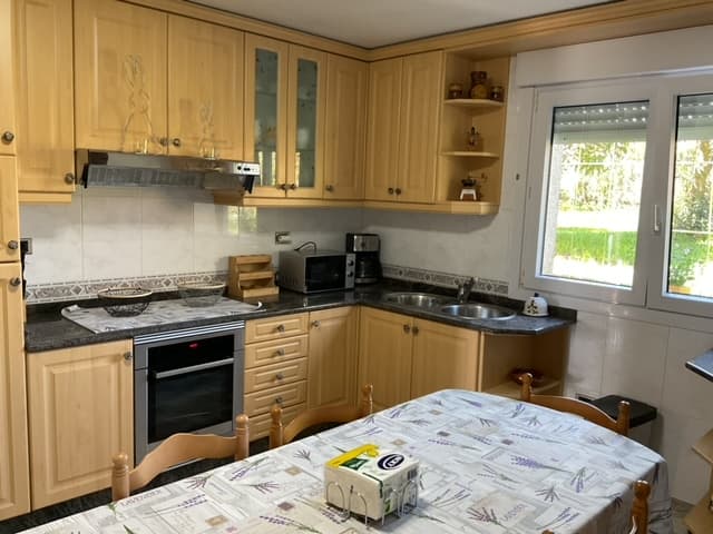 House for tourist use in Ordes